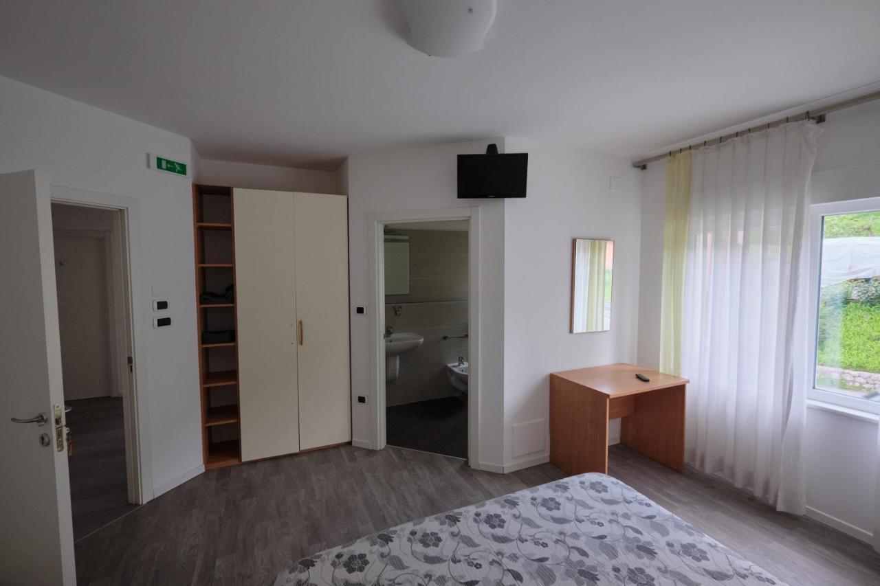 B&B Divino Calceranica al Lago Eksteriør billede