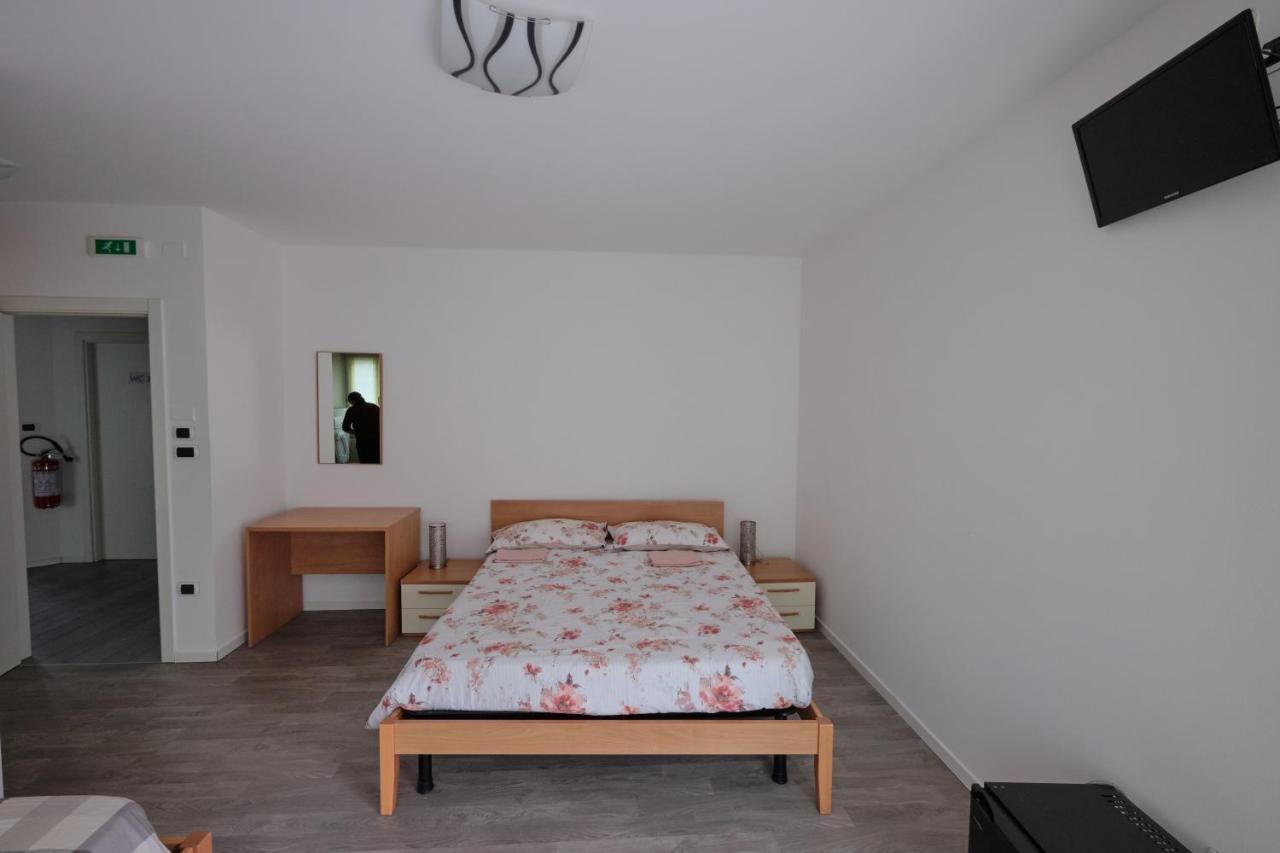 B&B Divino Calceranica al Lago Eksteriør billede